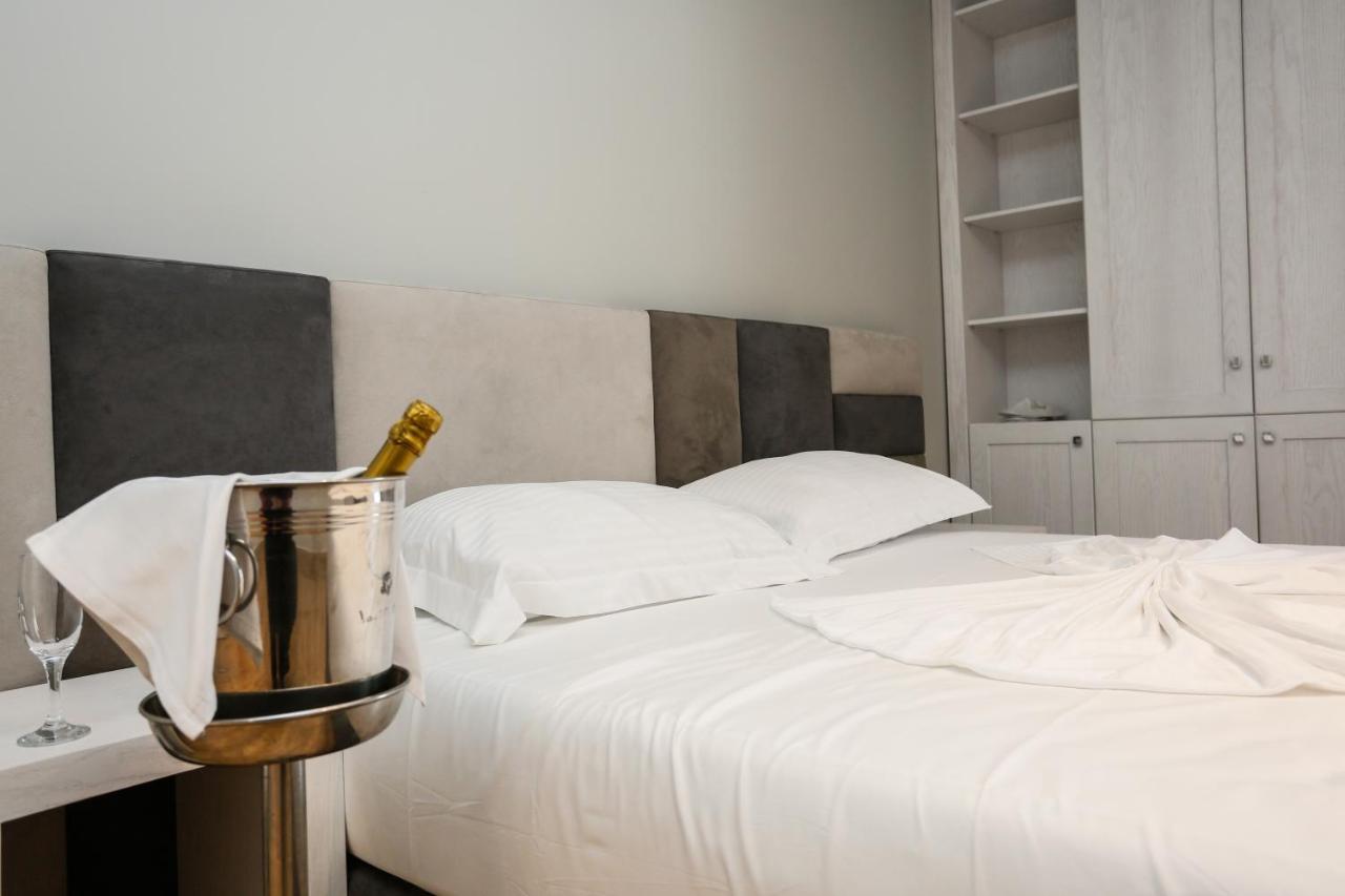 Lubjana Hotel Durres Ngoại thất bức ảnh