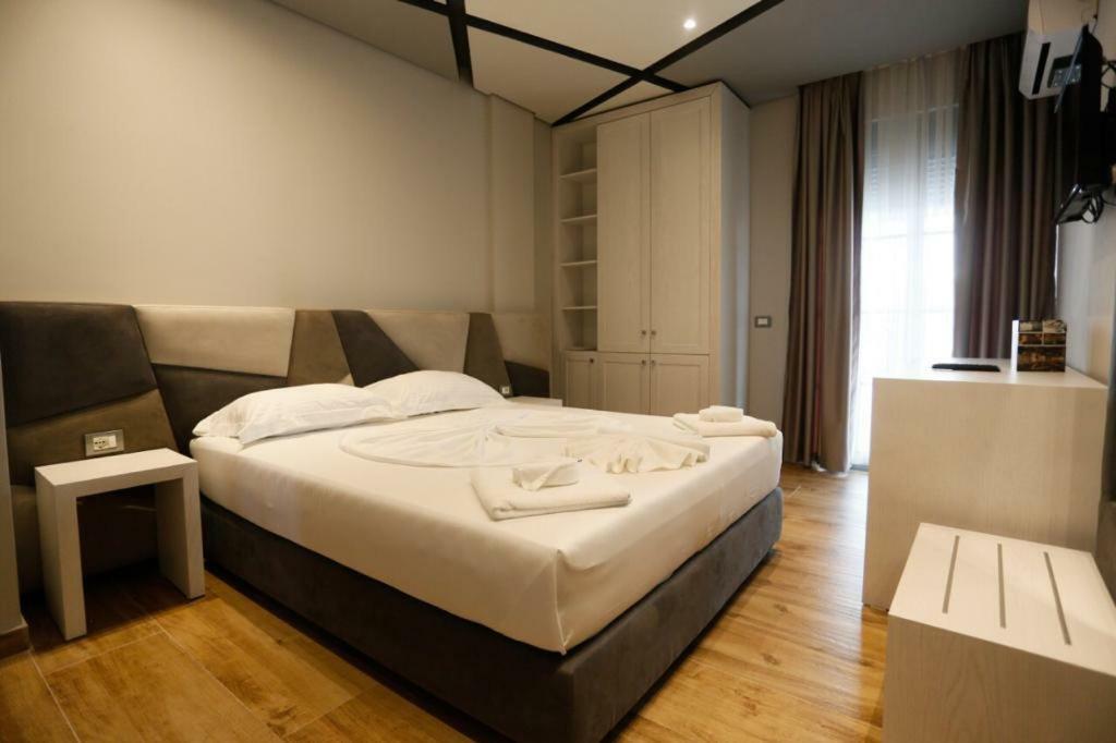 Lubjana Hotel Durres Ngoại thất bức ảnh